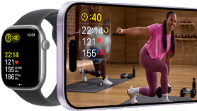 ساعة Apple بجانب iPhone مع صف Apple Fitness+ على الشاشة