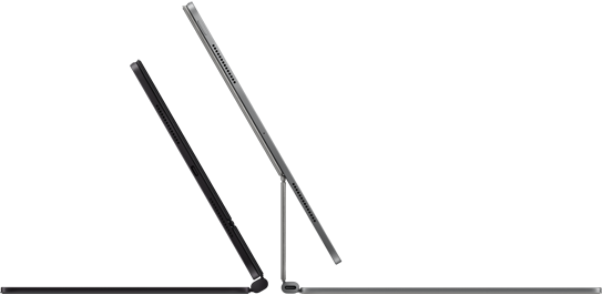 لوحتا Magic Keyboard مع iPad Pro متصلتان ظهراً لظهر بتشطيبات Space Black وSilver